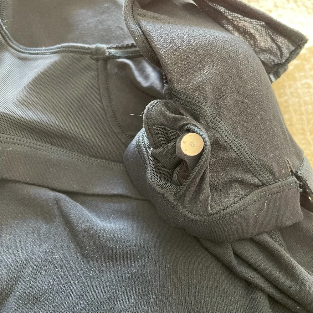 LULULEMON  Dark Navy Racerback Mesh‎ Athletic Top
